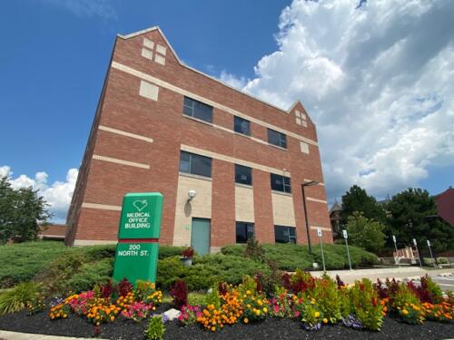 Finger-Lakes-Medical-Building-Garden